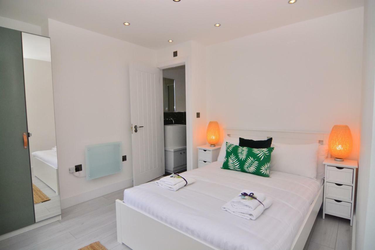 Apartment Wharf - Macarena Apartments London Exterior photo